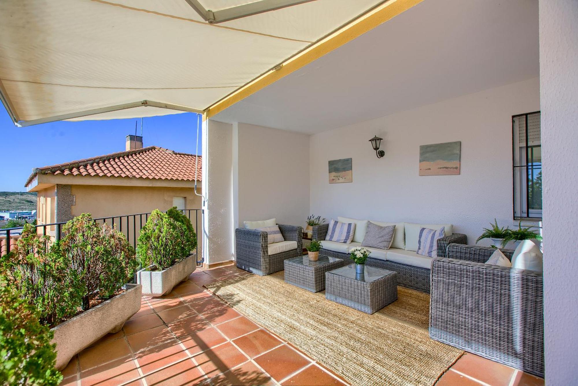 Chalet Con Piscina En Aranjuez Esterno foto